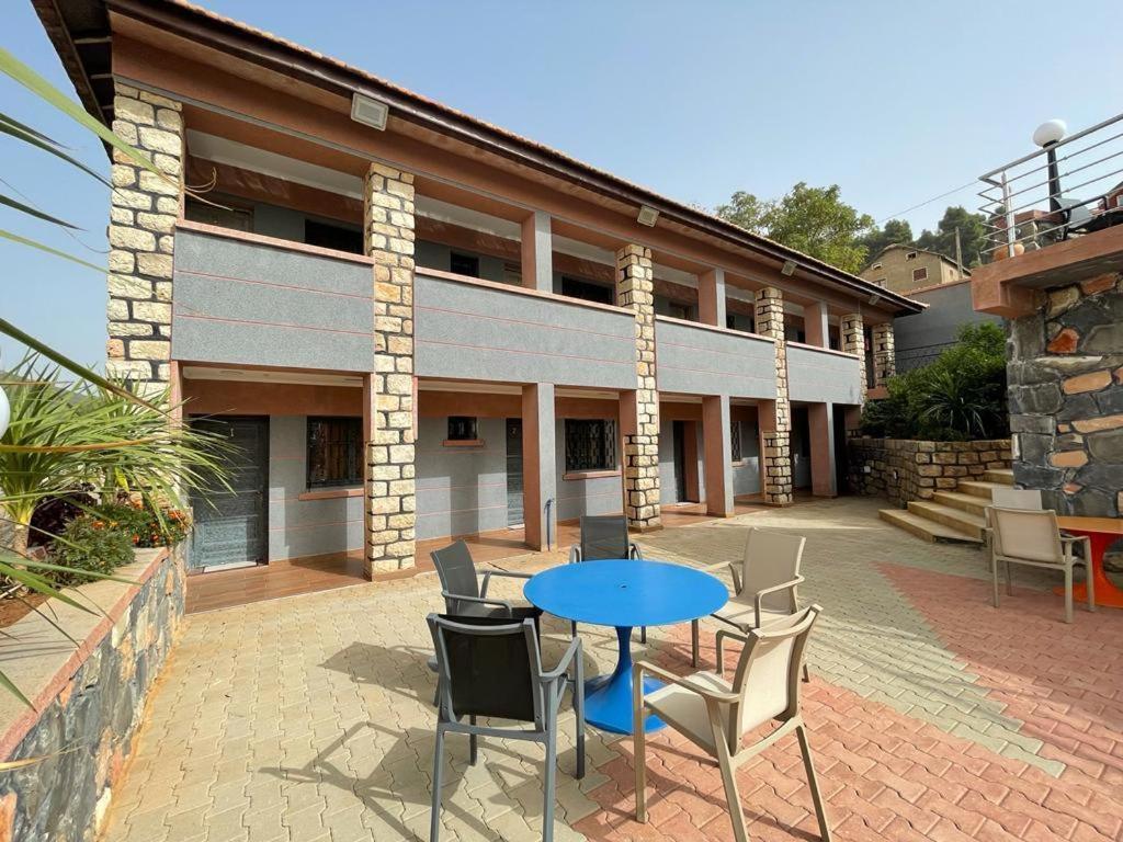 Hotel Les Truites Imouzzer du Kandar Exterior photo